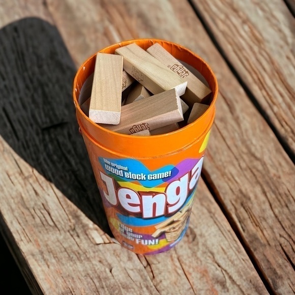 • Jenga • The Original Wood Block Game - Picture 11 of 12